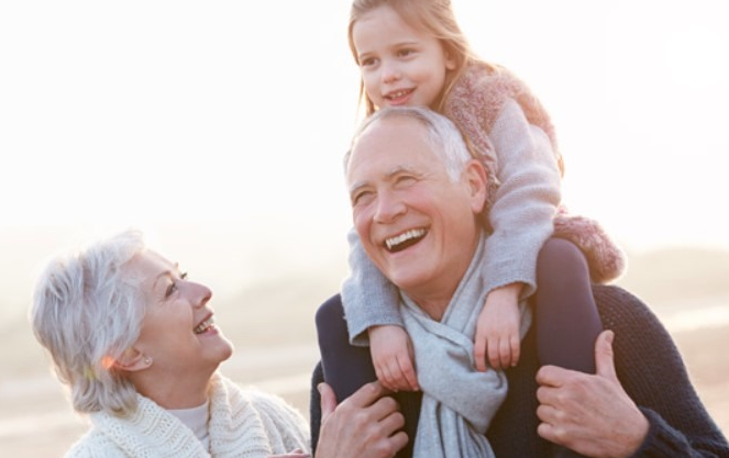 Ông bà và Tuổi Thơ: Những Món Quà Ăn Vặt và Những Giấc Ngủ Trưa Kubet